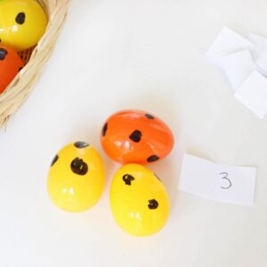 Dinosaur preschool activity find the dinosaur egg with the correct number of spots